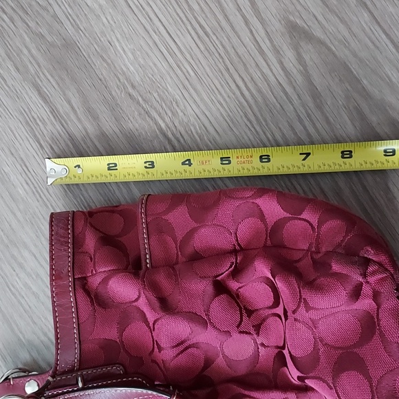 Coach est. 1941 over the shoulder purse red - Picture 10 of 12
